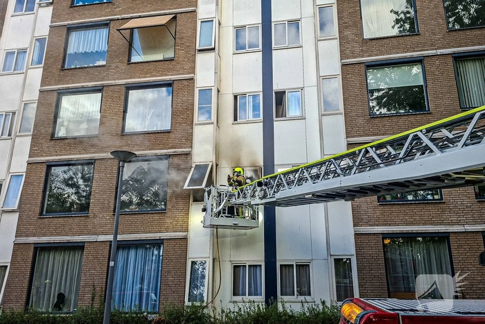 Grote brand in zorginstelling met veel rookontwikkeling