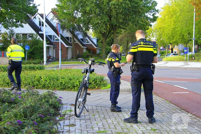 Fietser gewond na aanrijding met Tesla