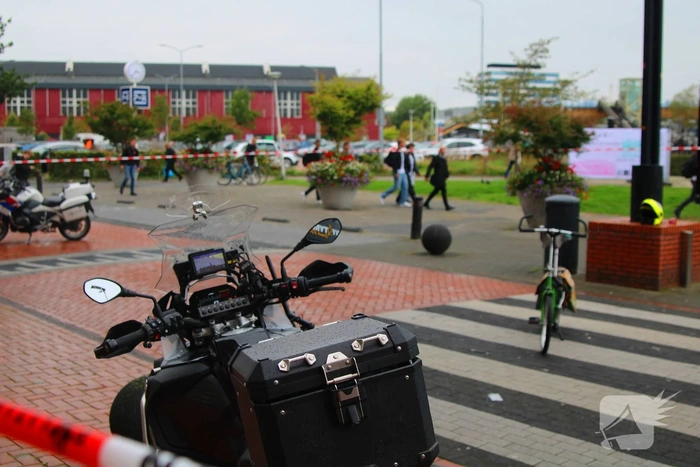 Fietser gewond bij aanrijding met politiemotor