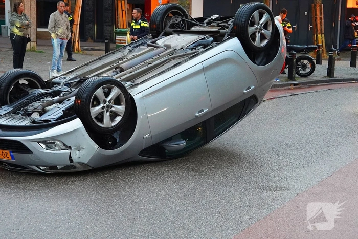 Botsing tussen voertuigen leidt tot ongeval