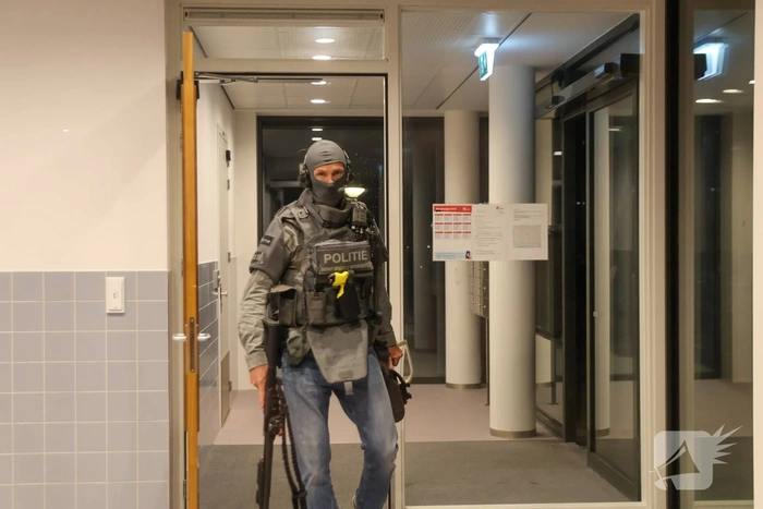Flashbang ingezet bij persoon met onbegrepen gedrag in appartement