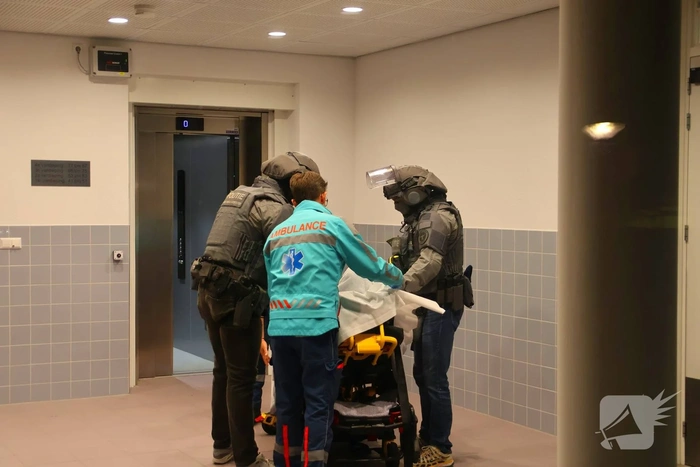 Flashbang ingezet bij persoon met onbegrepen gedrag in appartement