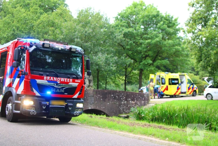 Scootmobiel belandt in water na ongeval