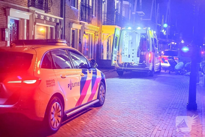 Omstanders schieten te hulp na hulpgeroep