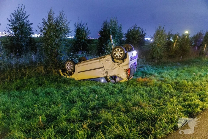 Bestuurder gewond bij eenzijdig ongeval