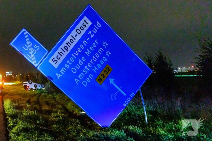 Bestuurder gewond bij eenzijdig ongeval