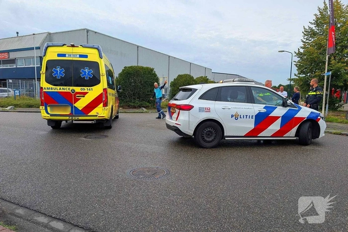 Fietser aangereden door auto