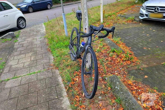 Fietser aangereden door auto