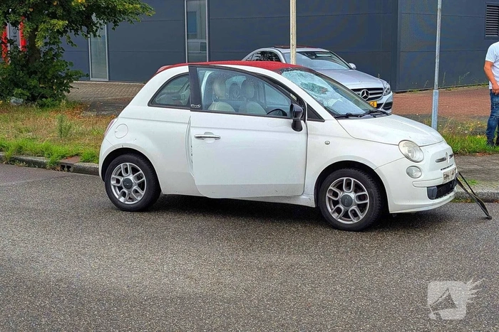 Fietser aangereden door auto