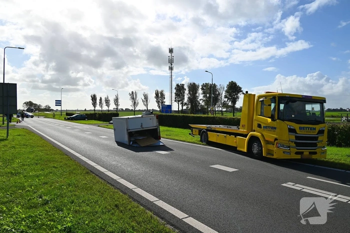 Aanhanger komt los van auto