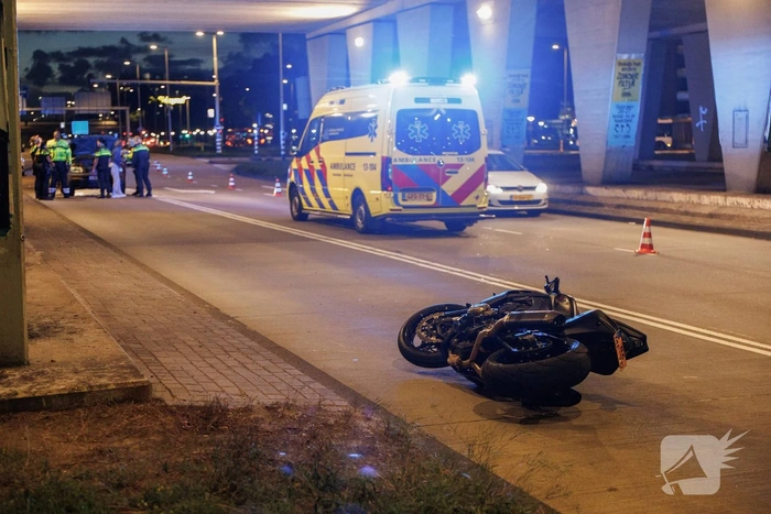 Motorrijder gewond bij ongeval op drukke weg