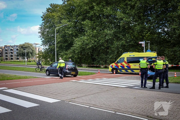 Fietser gewond bij aanrijding op oversteekplaats