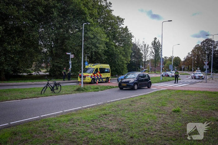 Fietser gewond bij aanrijding op oversteekplaats