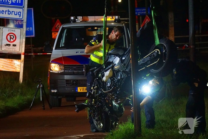 Ernstig verkeersongeval met motorrijder
