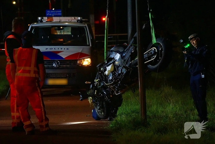 Ernstig verkeersongeval met motorrijder