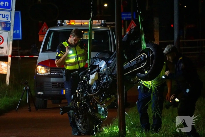 Ernstig verkeersongeval met motorrijder