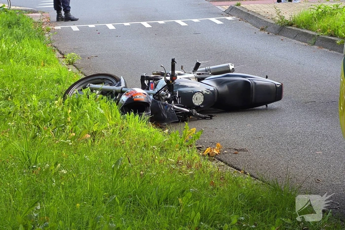 Fietser en motorrijder betrokken bij ongeval