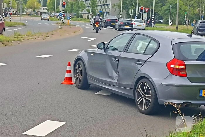 Ongeval tussen twee voertuigen zonder gewonden