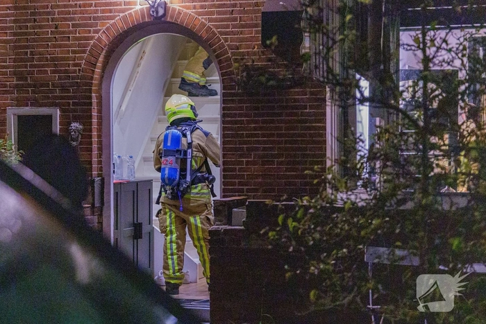 Brand op bovenverdieping woning geblust