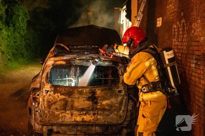 Garagebox in gevaar door autobrand