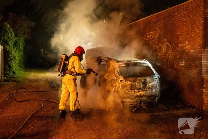 Garagebox in gevaar door autobrand