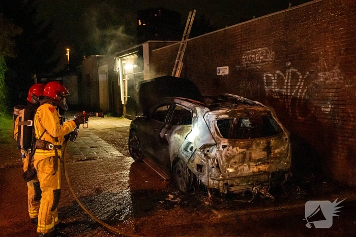 Garagebox in gevaar door autobrand