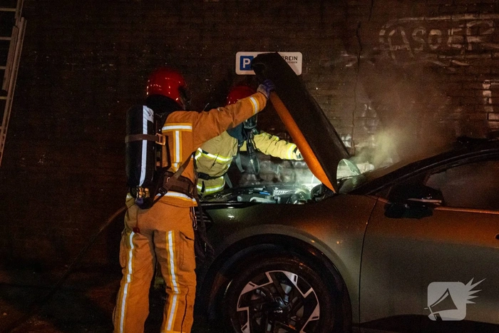 Garagebox in gevaar door autobrand