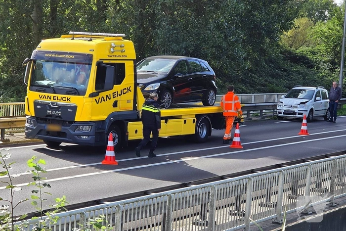 Botsing leidt tot verkeershinder en filevorming