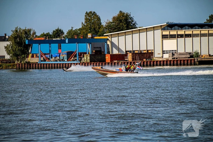 Vrachtschepen botsen op de Lek