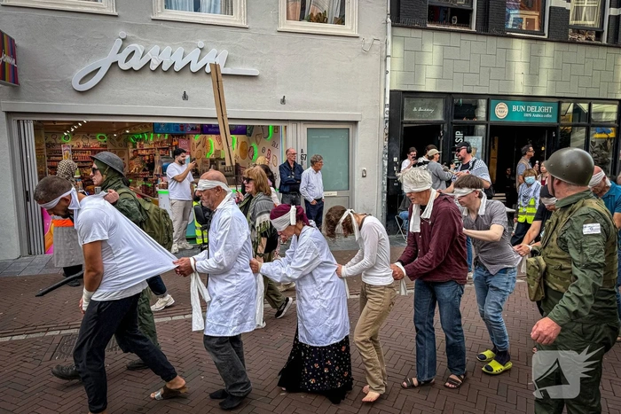 Mobiele Eenheid groots aanwezig bij protestmars