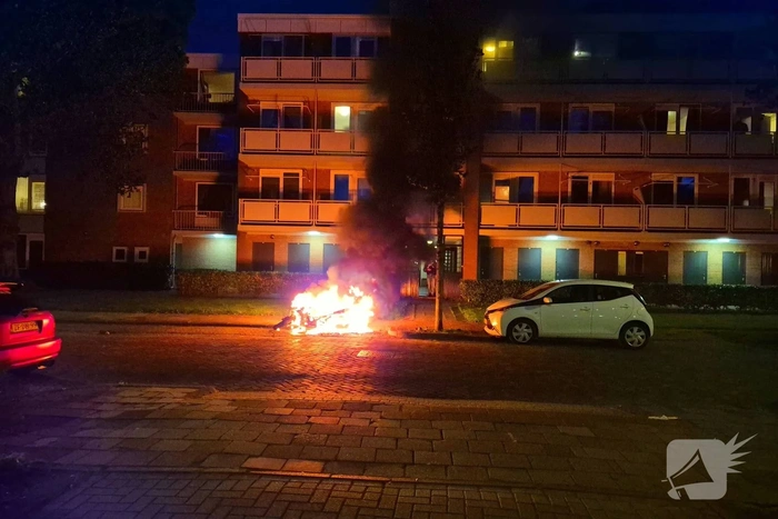 Motor brandt volledig uit