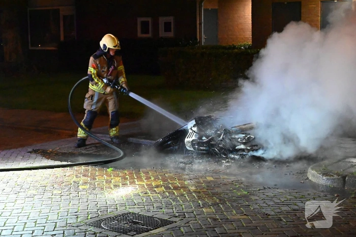 Motor brandt volledig uit