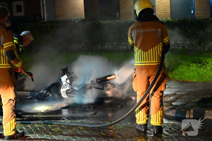 Motor brandt volledig uit