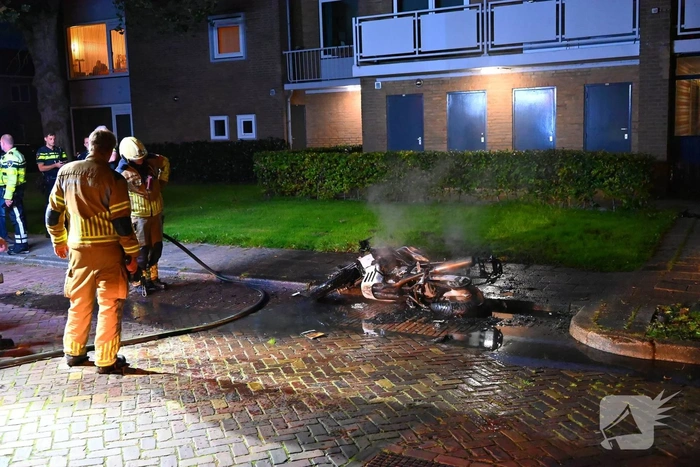 Motor brandt volledig uit