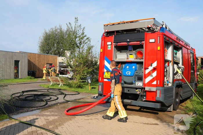Hybride auto in brand door accupakket