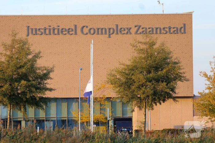 Vlaggen halfstok bij Penitentiaire Inrichting