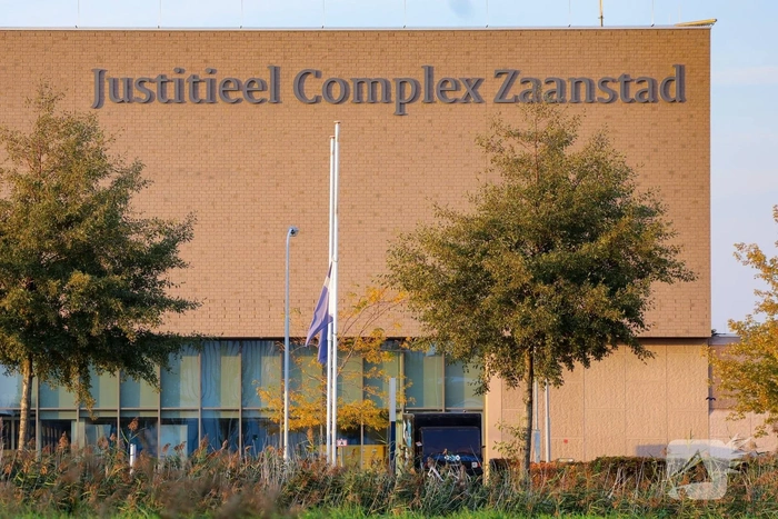 Vlaggen halfstok bij Penitentiaire Inrichting