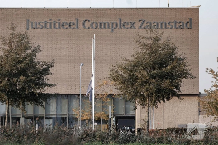 Vlaggen halfstok bij Penitentiaire Inrichting