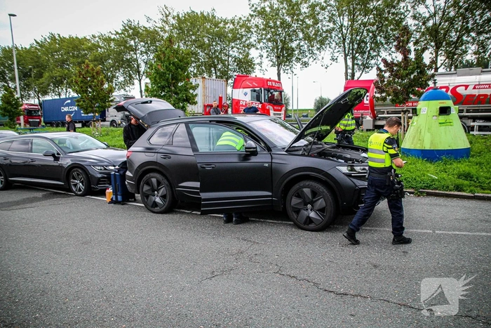 Politie haalt verdacht voertuig van snelweg