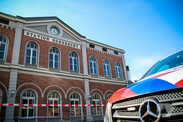 Verdacht pakketje leidt tot afzetting van station
