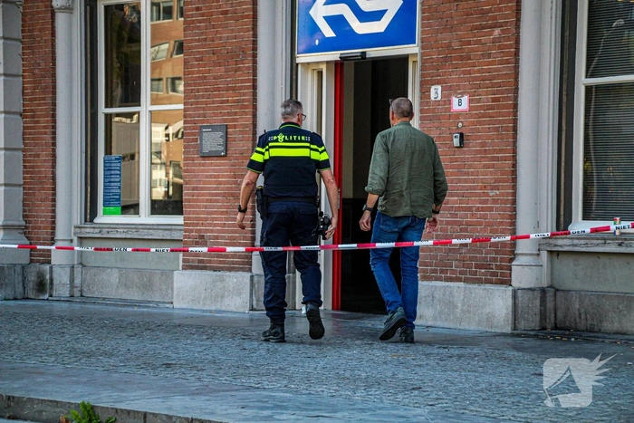 Verdacht pakketje leidt tot afzetting van station