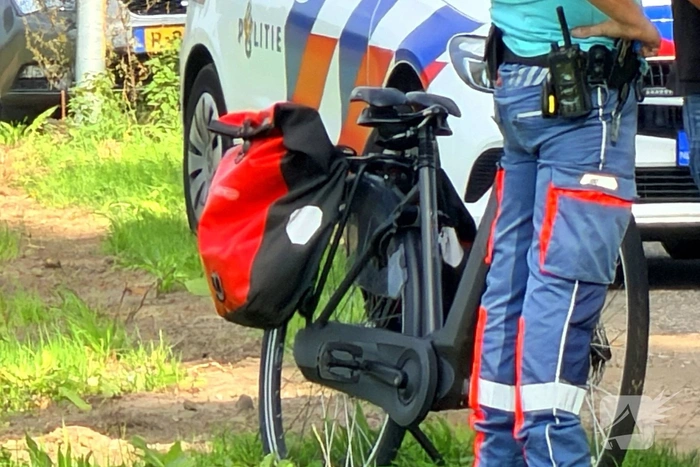 Fietser raakt gewond na schrik van vrachtwagen