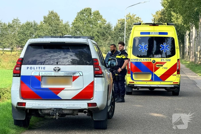 Fietser raakt gewond na schrik van vrachtwagen