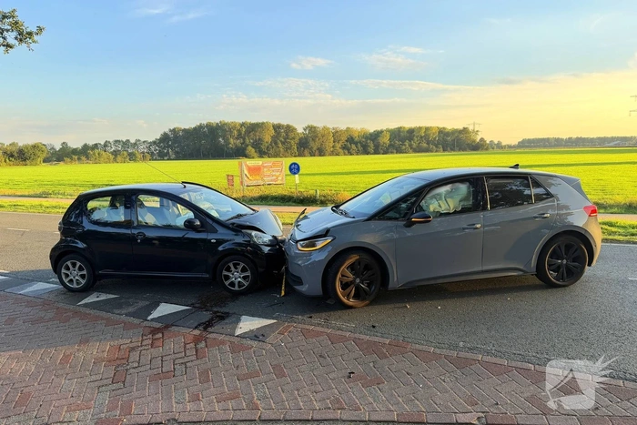 Frontale aanrijding met gewonde