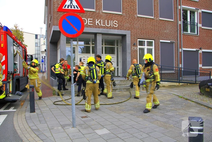 Man gewond door vlam in pan met olie