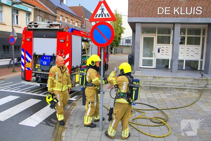 Man gewond door vlam in pan met olie