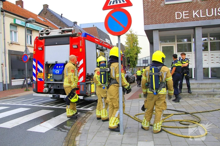 Man gewond door vlam in pan met olie