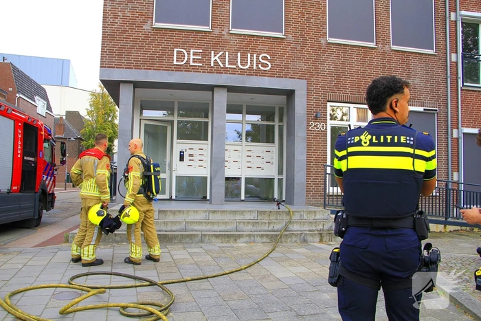 Man gewond door vlam in pan met olie