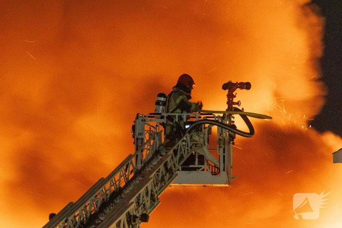 Brand verwoest loods
