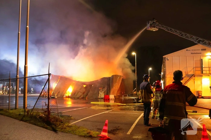 Brand verwoest loods